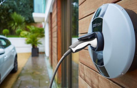 Can an electric car (EV) be charged with home electricity?